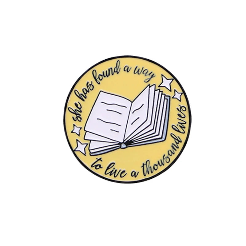 Brooches Bag Clothes Lapel Pin Animal Reading Badge Puppy Jewelry Gift for Kids Friend I Love Books Enamel Pin Custom Dog Cat