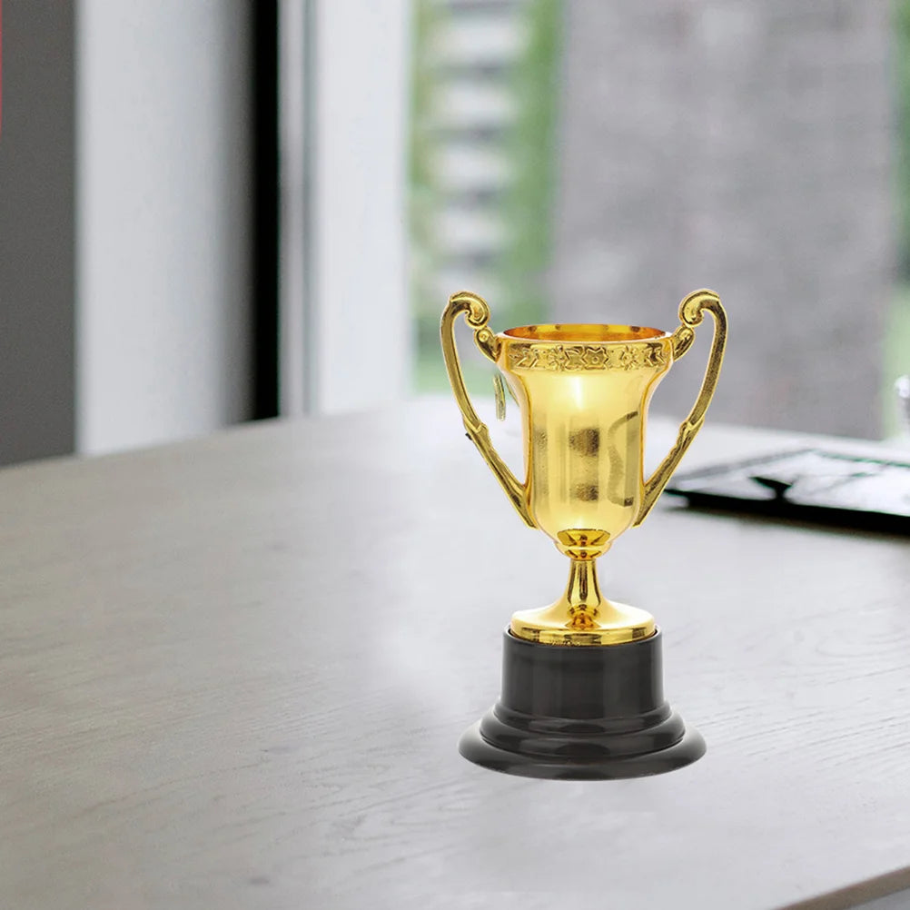 6 Pcs Mini Trophy Toys Plastic Kids Trophies Winner Game Prizes Baseball Team Sports Awards Souvenirs Plastic Award Cups Toy