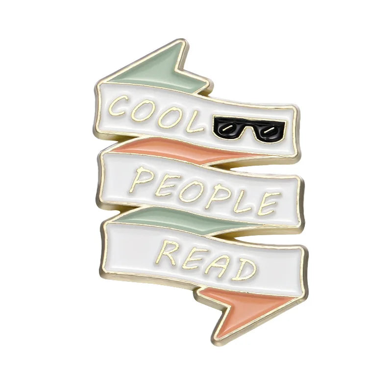 Brooches Bag Clothes Lapel Pin Animal Reading Badge Puppy Jewelry Gift for Kids Friend I Love Books Enamel Pin Custom Dog Cat