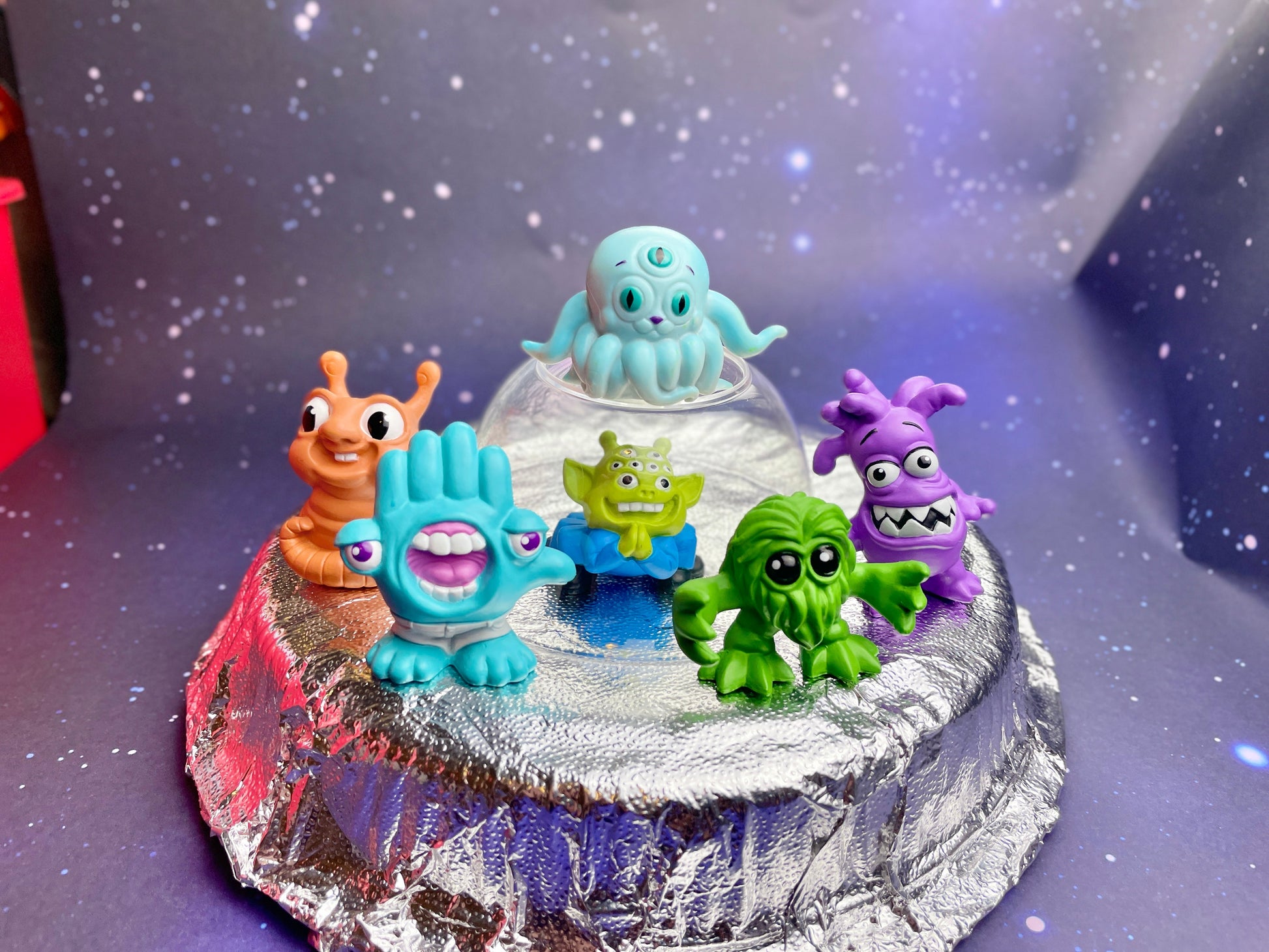 Friendly Aliens Designer TOOB-4